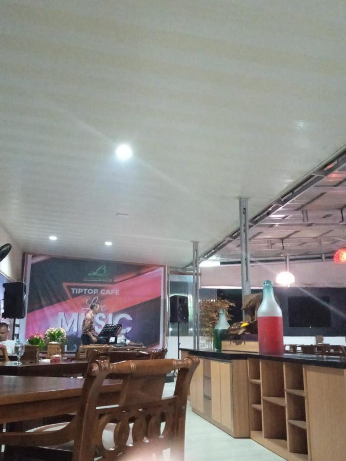 פדאנג Grand Buana Lestari Hotel מראה חיצוני תמונה