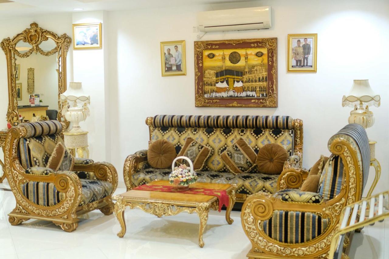 פדאנג Grand Buana Lestari Hotel מראה חיצוני תמונה