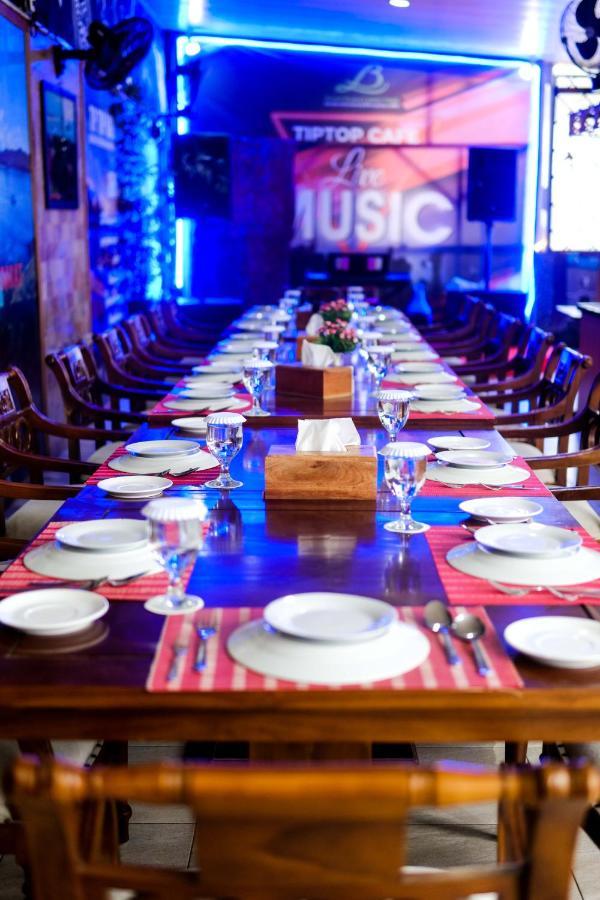 פדאנג Grand Buana Lestari Hotel מראה חיצוני תמונה