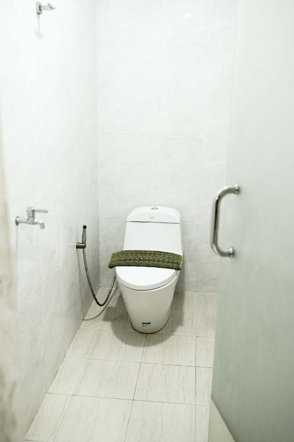 פדאנג Grand Buana Lestari Hotel מראה חיצוני תמונה